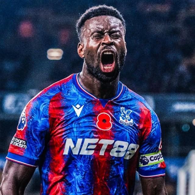 开云登录入口地址-曼城3000万英镑报价合同年格伊